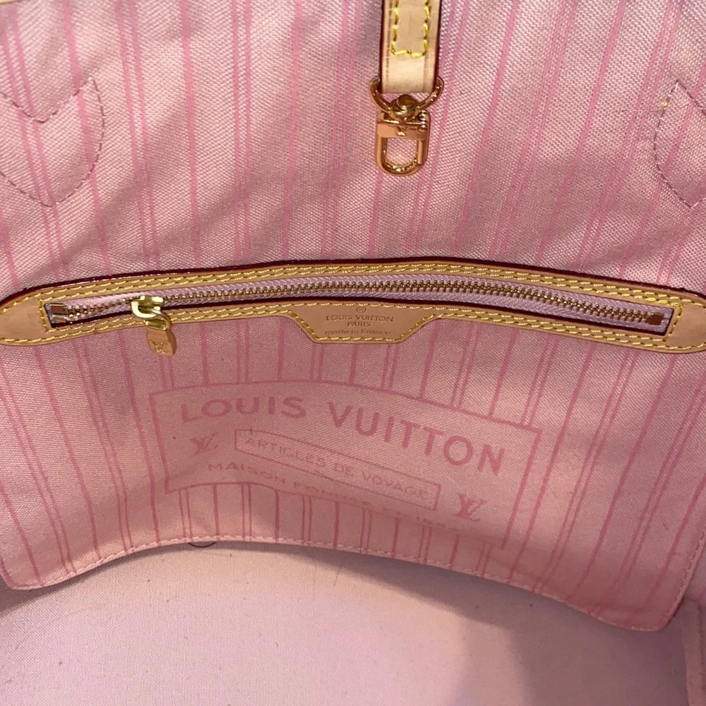 Louis Vuitton Blue and Cream Checkered Tote - Picture 2 of 2